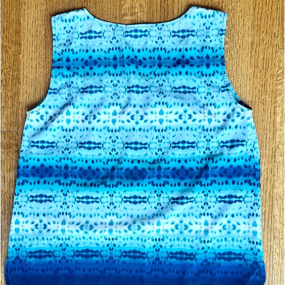 CHICOS BLUE OMBRÉ STRIPE PRINT TANK - Picture 2 of 6